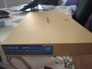 Chuwi Surbook 2 en 1 Tablet/ordenador + Teclado
