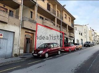 Local comercial Reyes Católicos 122m