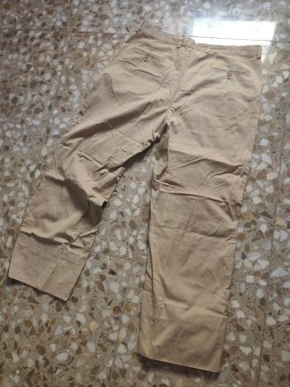 Traje beige hombre