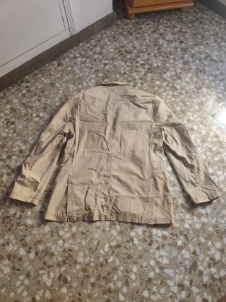 Traje beige hombre