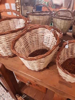 Cesta setas mediana de mimbre