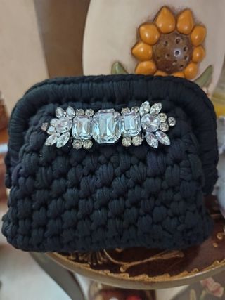 Pochette fatta a mano con strass