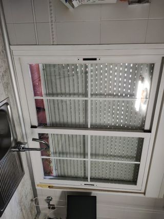 Ventana de aluminio