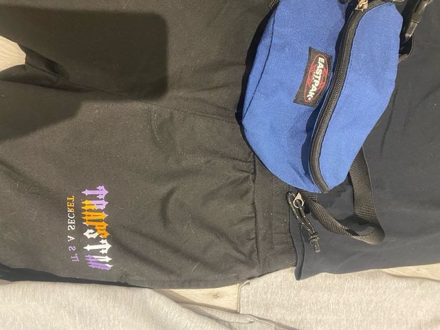 Conjunto Trapstar Negro y Gris