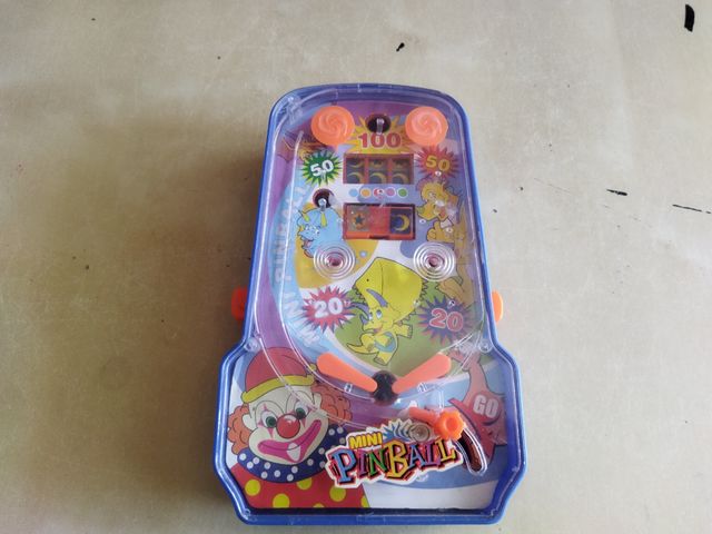 Mini Pinball con Luz y Sonido funciona 2 pilas 