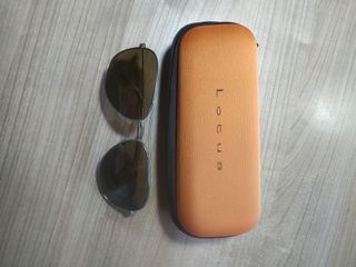 Gafas de sol Lotus poco uso