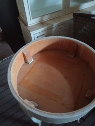 Banqueta tapizada roja  antigua