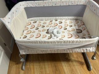 Cuna colecho con colchón +agarre de seguridad