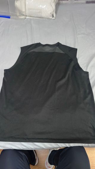 Camiseta sin mangas Reebok negra