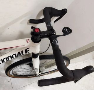 Bicicleta Gravel Cannondale Blanca
