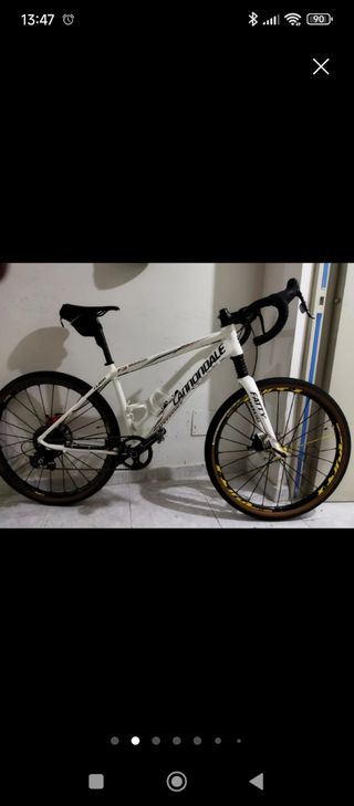 Bicicleta Gravel Cannondale Blanca