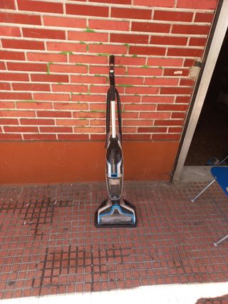 Aspiradora Fregasuelos Bissell