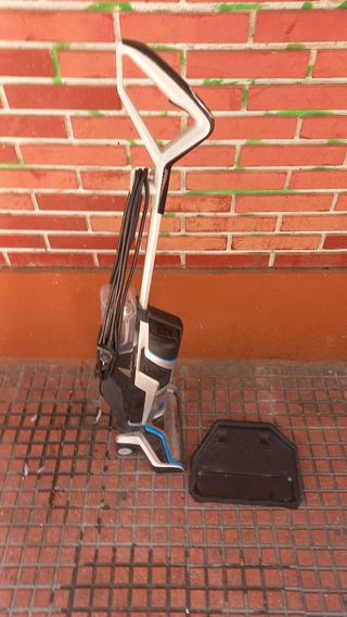 Aspiradora Fregasuelos Bissell