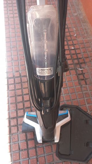 Aspiradora Fregasuelos Bissell