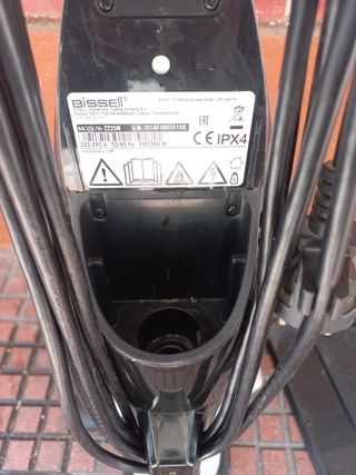 Aspiradora Fregasuelos Bissell