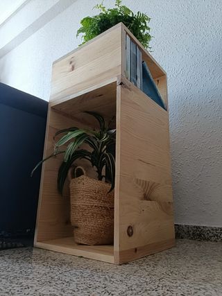 Mueble-mesa auxiliar