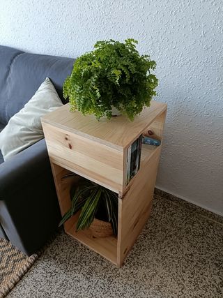Mueble-mesa auxiliar