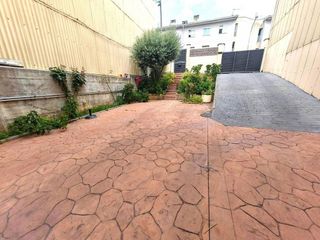 Casa en venta en Les Arenes - La Grípia  Can Montllor en Terrassa