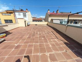 Casa en venta en Les Arenes - La Grípia  Can Montllor en Terrassa