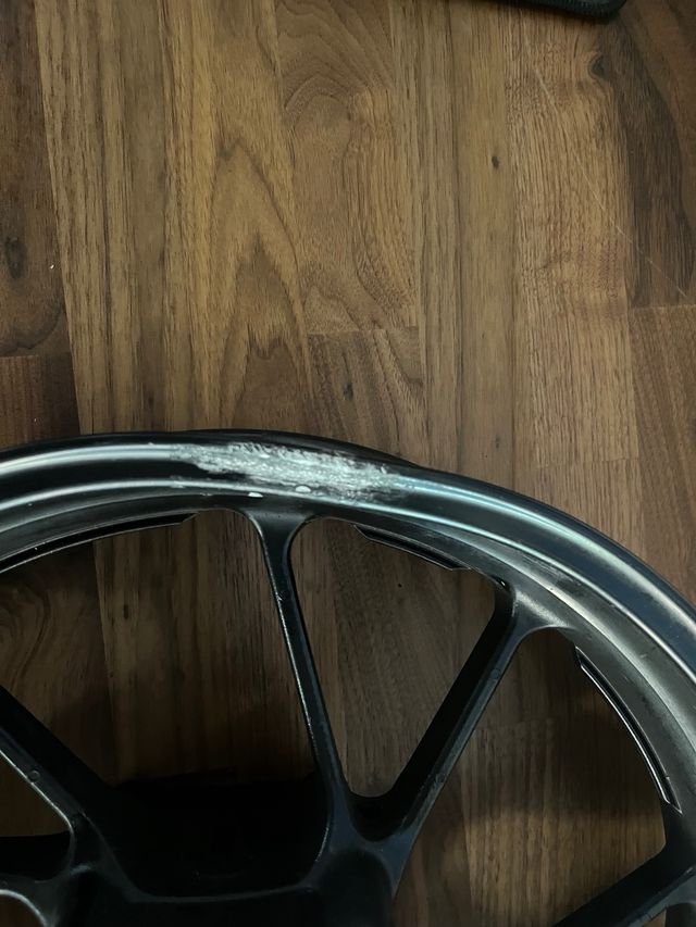 Rueda Delantera Yamaha MT-07