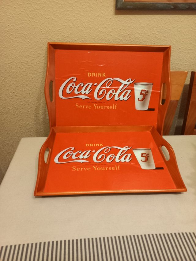 Bandejas Coca-Cola rojo