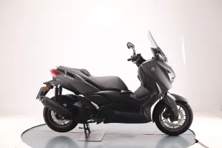 YAMAHA X-Max 125 2025