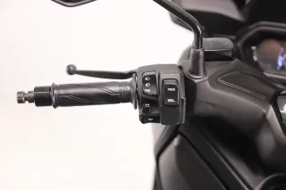 YAMAHA X-Max 125 2025