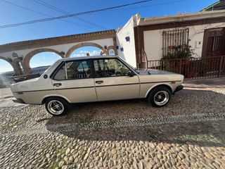 SEAT 131 clx 2000 1980