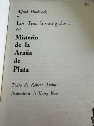 LOTE DE DOS LIBROS DE ALFRED HITCHCOCK JUVENILES