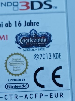 Nintendo 3DS Negra Cosmos + Juego Castlevania.