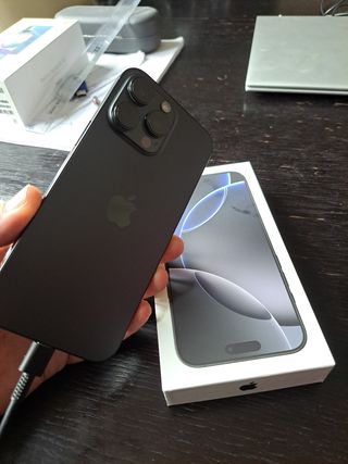 iPhone 16 Pro Max 256GB negro