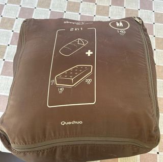 Colchon hinchable Quechua 2 en 1