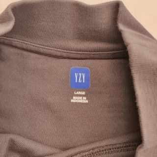 Yeezy Gap Balenciaga Logo No Seam Tee Gris - L