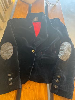 Chaqueta de corte mujer negra