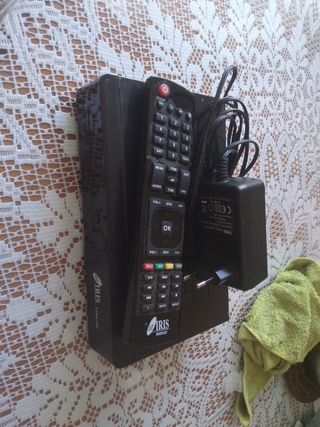 Descodificador SAT IRIS 2300 HD