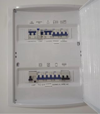 Electricista homologado por Industria
