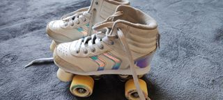 Patines de 4 ruedas blancos