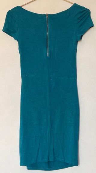 Vestido turquesa ceñido con cremallera