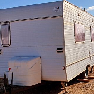 Caravana menos de 750kg con documentación