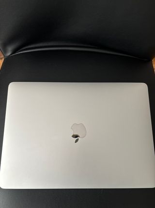MacBook Air i7 2020 Plata