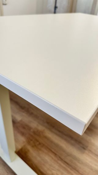 Mesa elevable oficina blanca