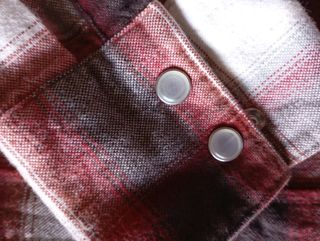 Camisa Levi's de franela de cuadros roja y blanca
