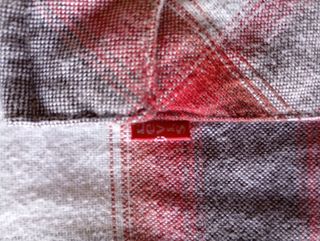 Camisa Levi's de franela de cuadros roja y blanca