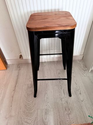 2 taburetes altos