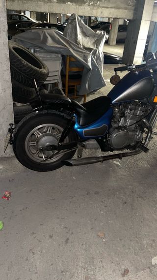 Kawasaki Vulcan 500 Bobber Customizada