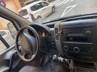 Mercedes-Benz Sprinter 2012