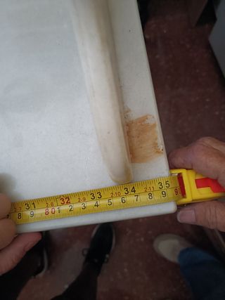 Peinadora antigua de madera con mármol