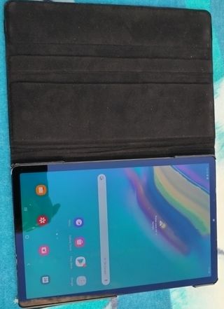 Se vende tablet Samsung galaxy tab S5e