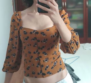 Blusa manga abullonada floral