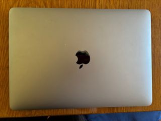 Macbook Air 13 2019 grigio siderale.